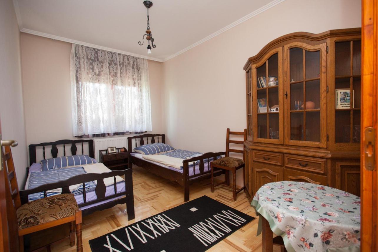 Gedeon Tanya Panzio Guest House Jakabszállás Exterior foto